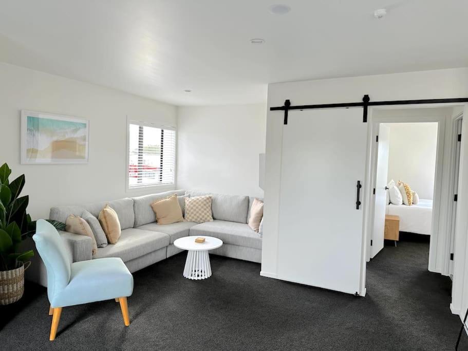 Rooftop Apartment In Cbd ラグラン エクステリア 写真
